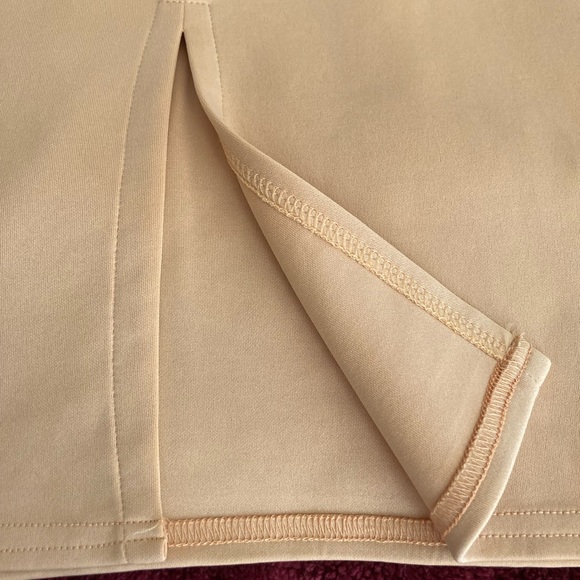 Misguided Skirt - Camel color - Size 1 - Juniors - NWT - Picture 3 of 8